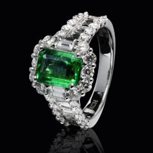 emerald, ring, luxury accessories